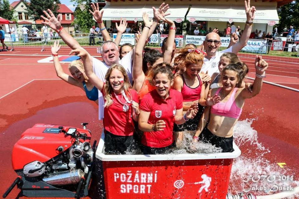 Ogniste dziewczyny