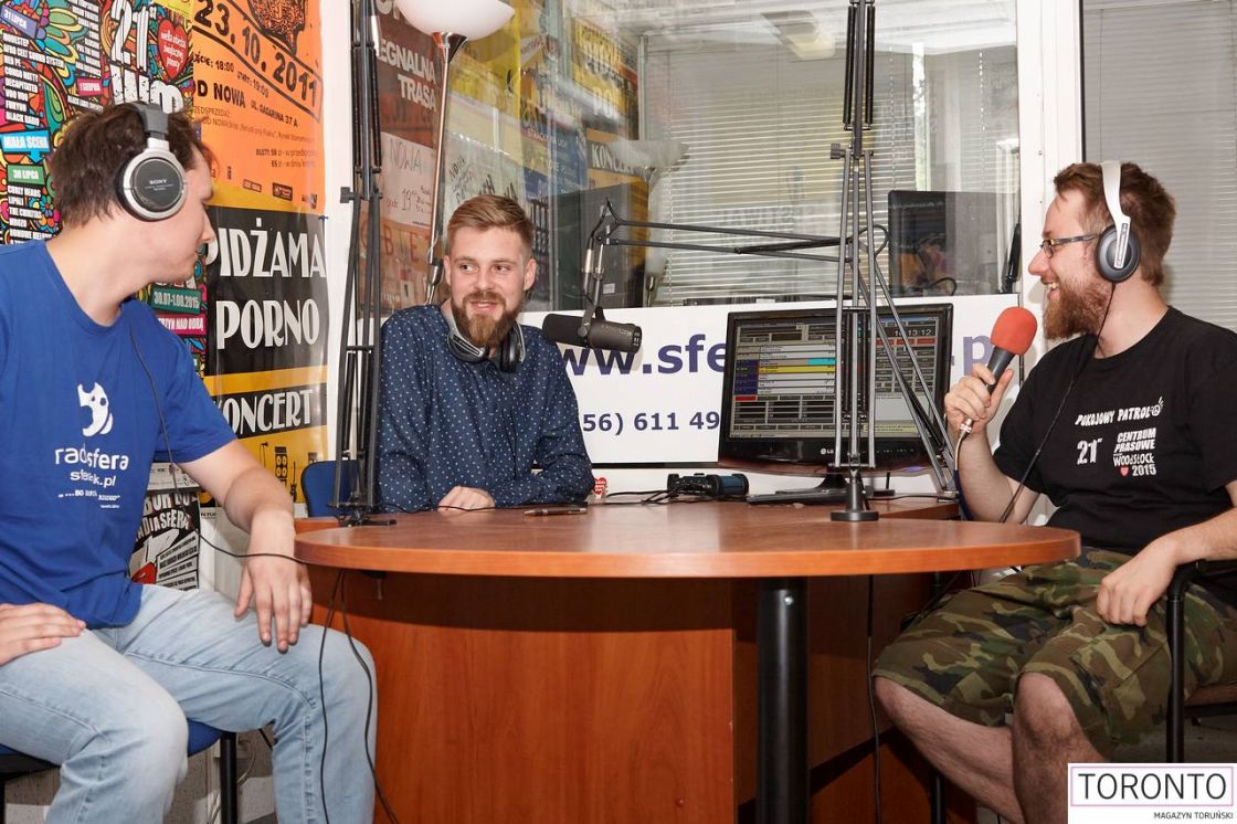 Studenci z Torunia tworzą radio na Woodstocku